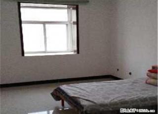 朝阳小区有暖气有床可洗澡出售 - 铜川28生活网 tc.28life.com