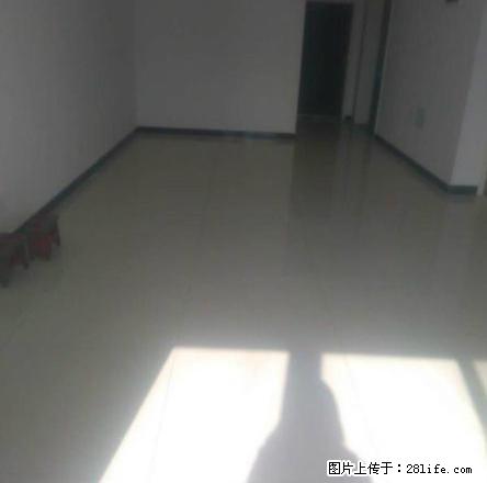 出租幸福里小区2室简装地砖有暖气床950/月 - 房屋出租 - 房屋租售 - 铜川分类信息 - 铜川28生活网 tc.28life.com