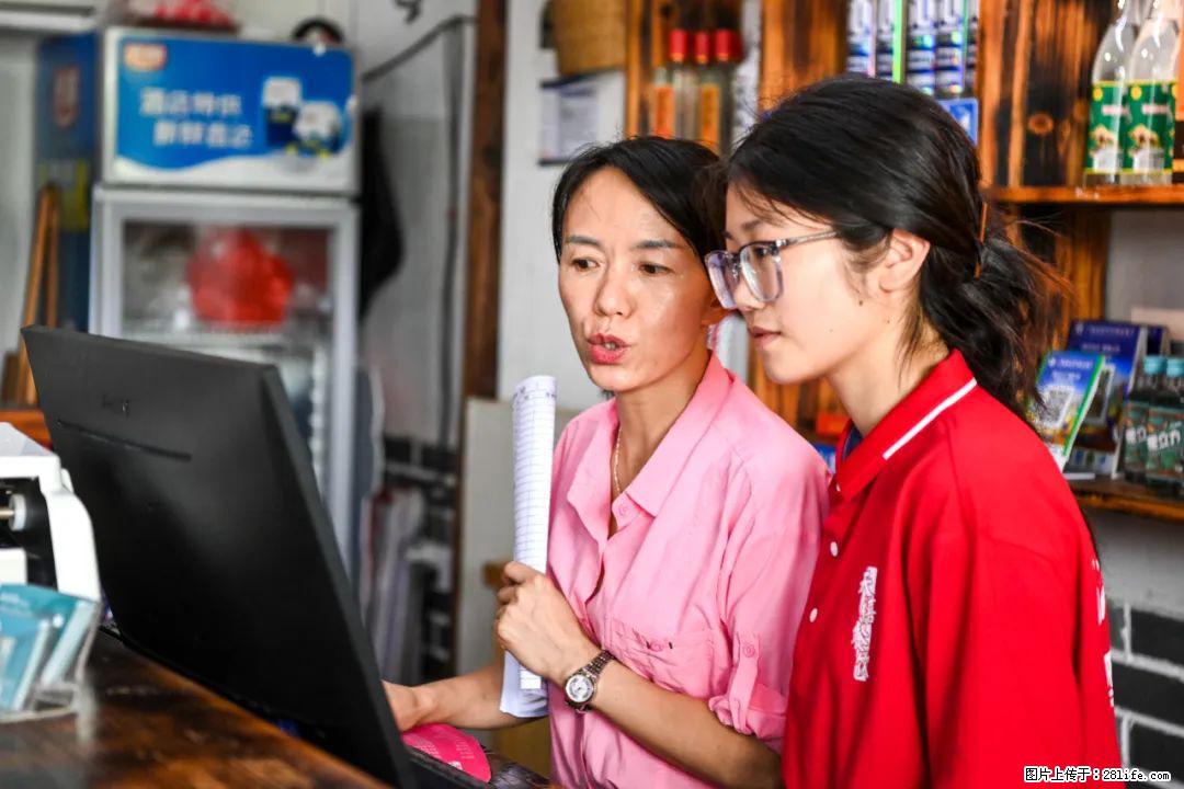 全网追的“扁担女孩”,找了一份暑假工,时薪12元 - 铜川生活资讯 - 铜川28生活网 tc.28life.com